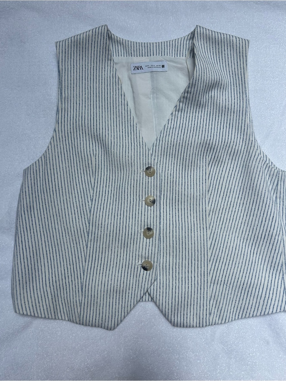 Zara White Vest with Thin Blue Stripes and Tortoiseshell Buttons - Picture 5 of 7